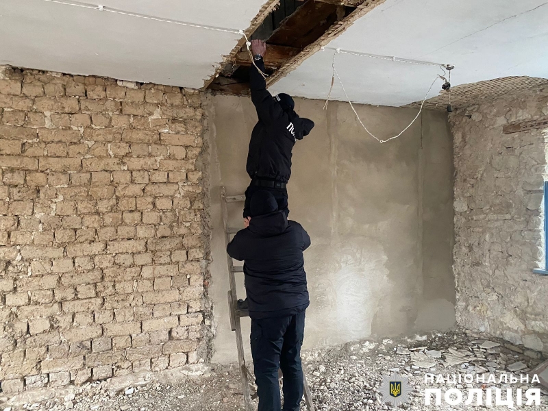 На Миколаївщині безхатченко викрав 8-річну дівчинку прямо з дому та тримав її у виритому бункері (фото)