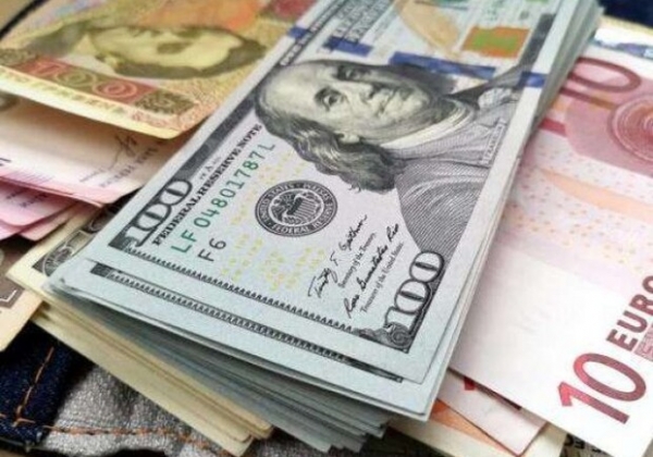 Курс валют в Украине 28 сентября 2024: сколько стоит доллар и евро
