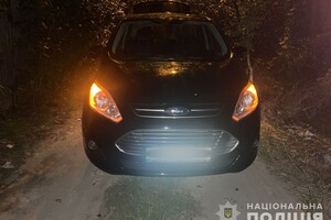 Угрожал вымышленными пистолетом и гранатой: в Одессе иностранец напал на таксиста