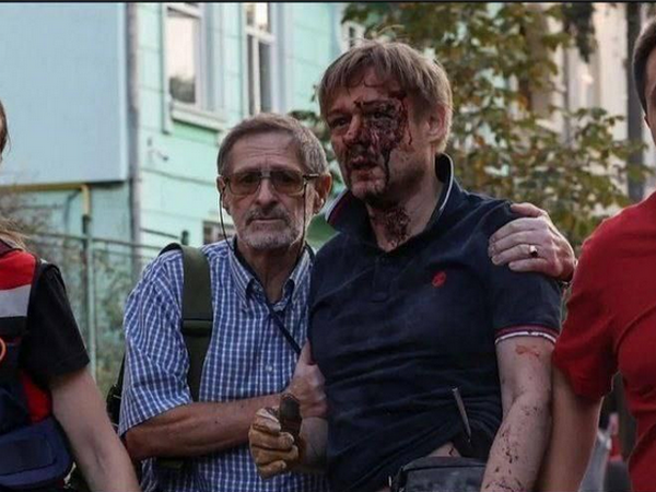 «Можливо, якби я зміг відсунути завали, вони б вижили»: Ярослав Базилевич, сім’ю якого у Львові вбила ракета, вперше розповів про трагедію