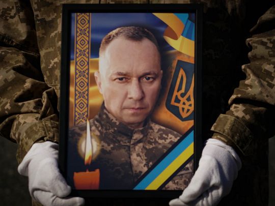 Осиротіли двоє синів: в Ужгороді поховали воїна, який загинув в бою за Авдіївку
