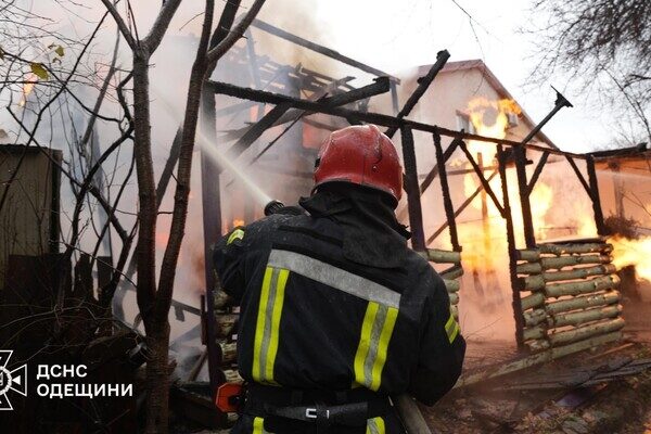 В Одессе второй раз за день горел недействующий ресторан В Одессе второй раз за день горел недействующий ресторан