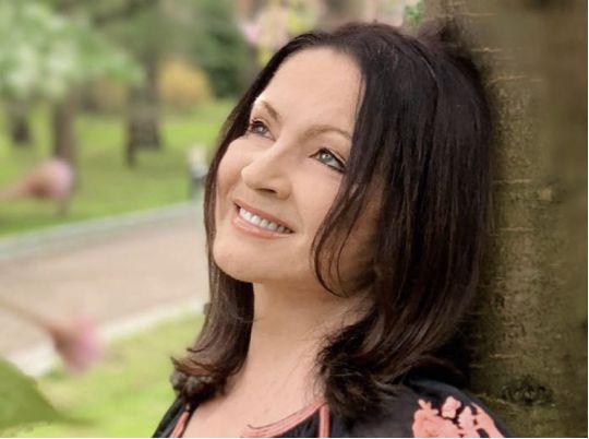 Добра генетика: пластичний хірург розповіла, що могла б змінити Софія Ротару для більш ефектного вигляду
