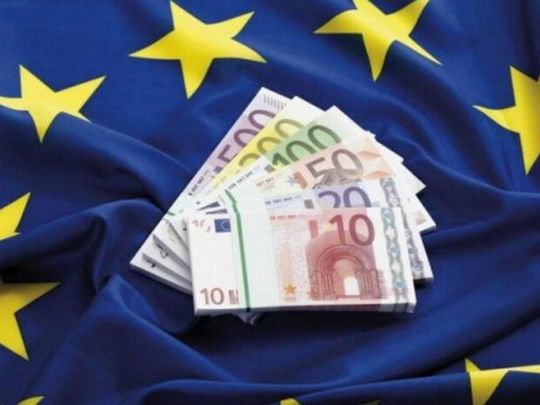 ЄС обіцяє Україні у 2025-му році 1,5 млрд євро щомісяця: що може цьому завадити