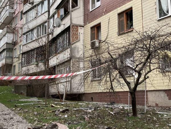 Ворог продовжує атакувати Україну: над Дніпропетровщиною збили 13 БПЛА, а добрі дрони вдарили по НПЗ у російській твері