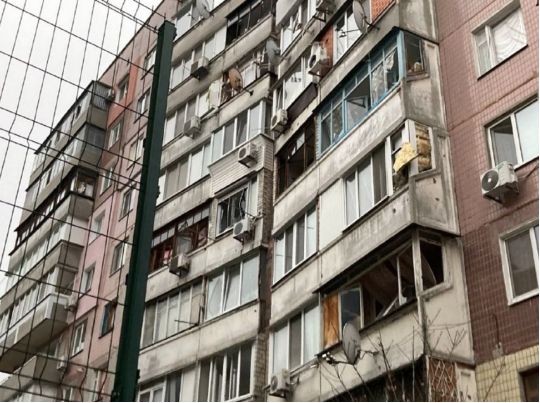 Ворог продовжує атакувати Україну: над Дніпропетровщиною збили 13 БПЛА, а добрі дрони вдарили по НПЗ у російській твері